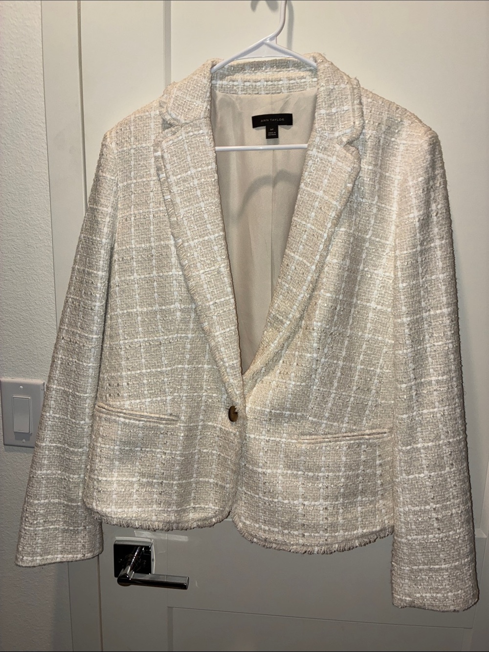 Ann Taylor Ivory Cream Tweed Single-Button Blazer